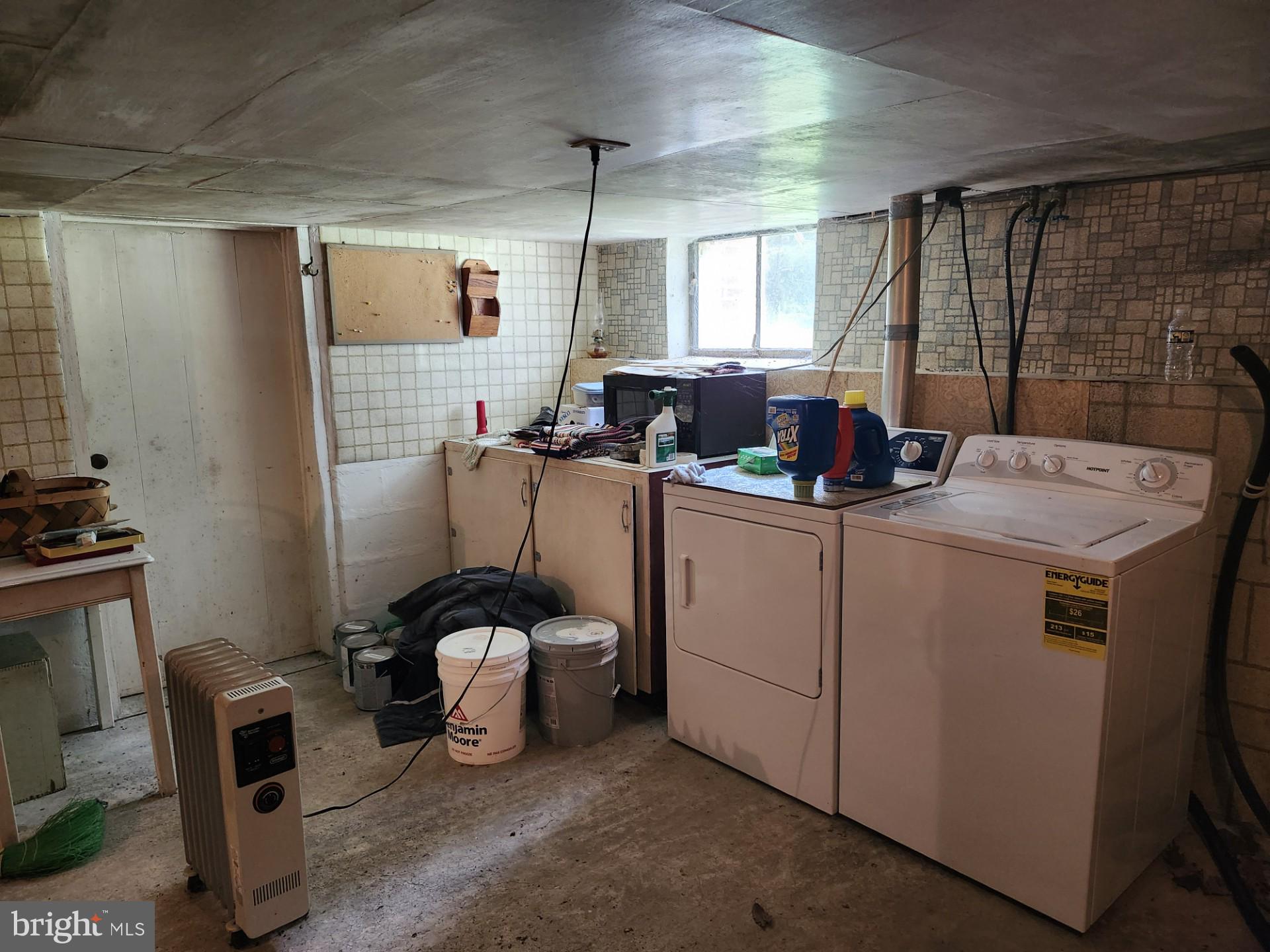 NONE UNRESTRICTED - Residential