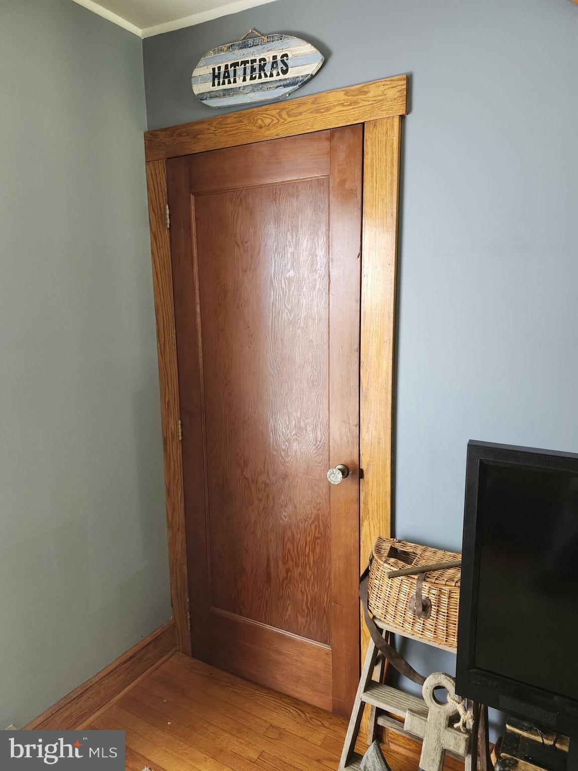 NONE UNRESTRICTED - Residential