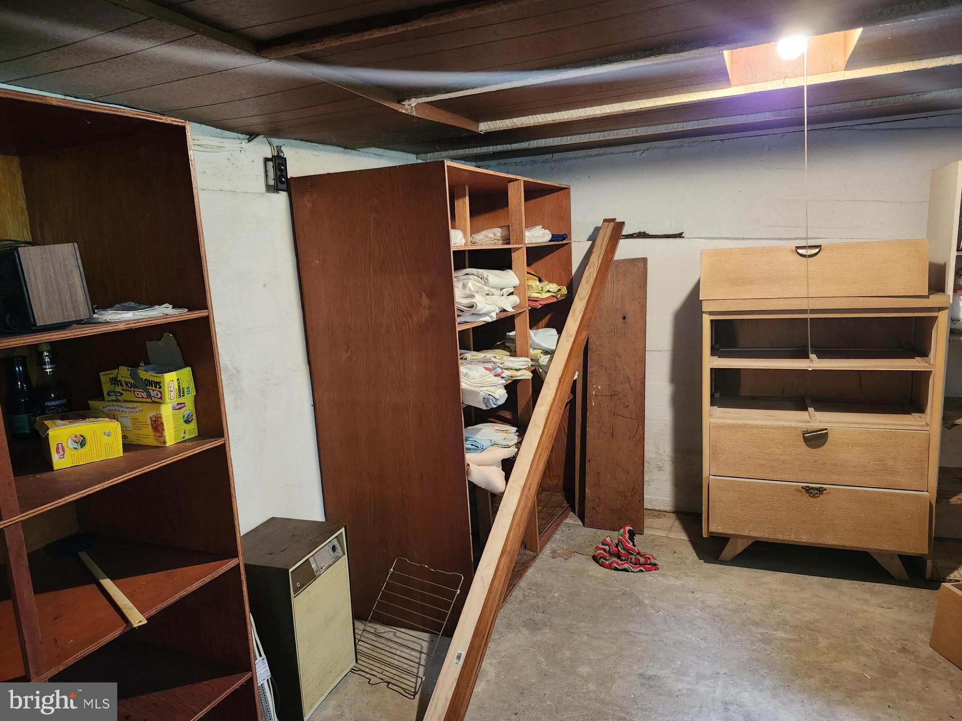 NONE UNRESTRICTED - Residential