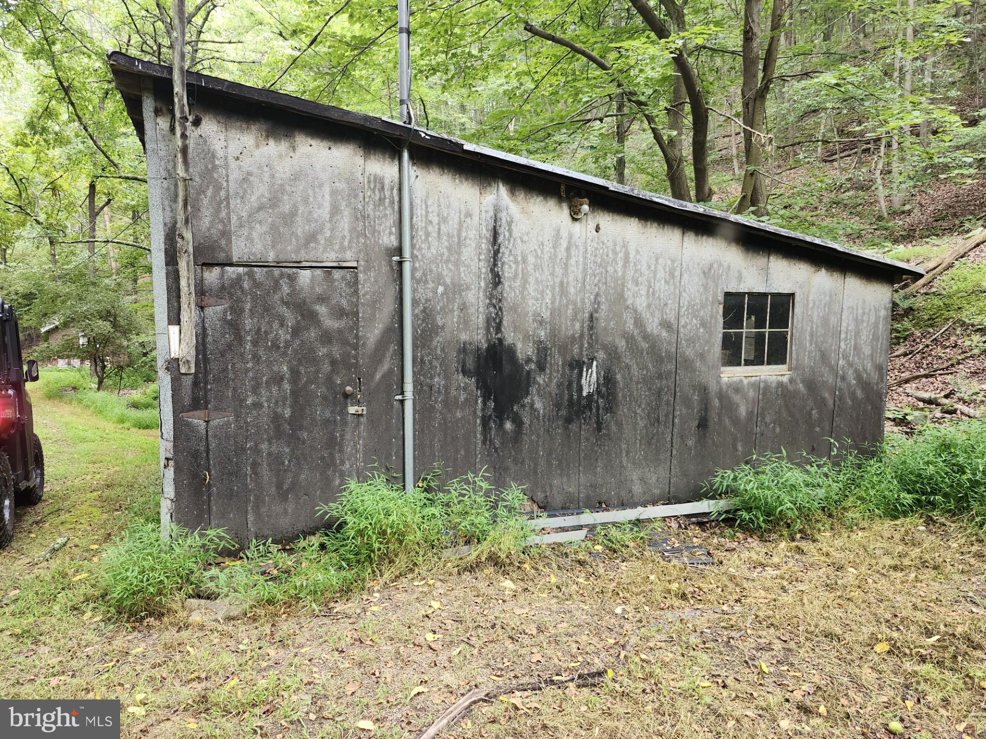 NONE UNRESTRICTED - Residential