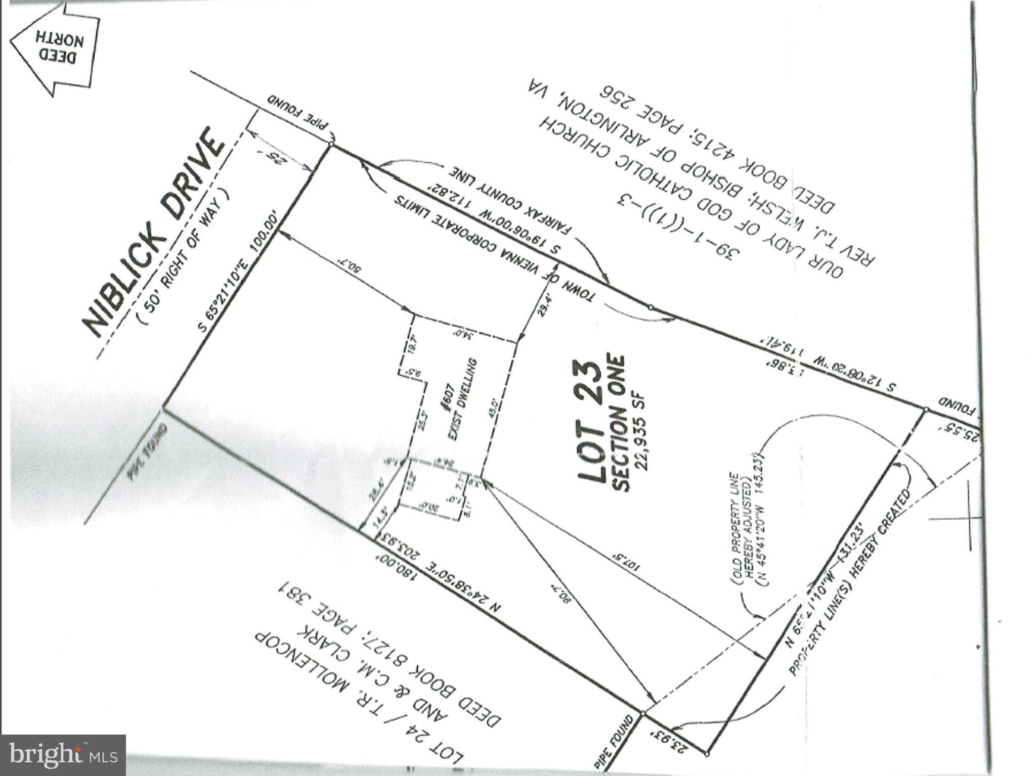 WESTBRIAR COUNTRY CLUB MANOR - Residential