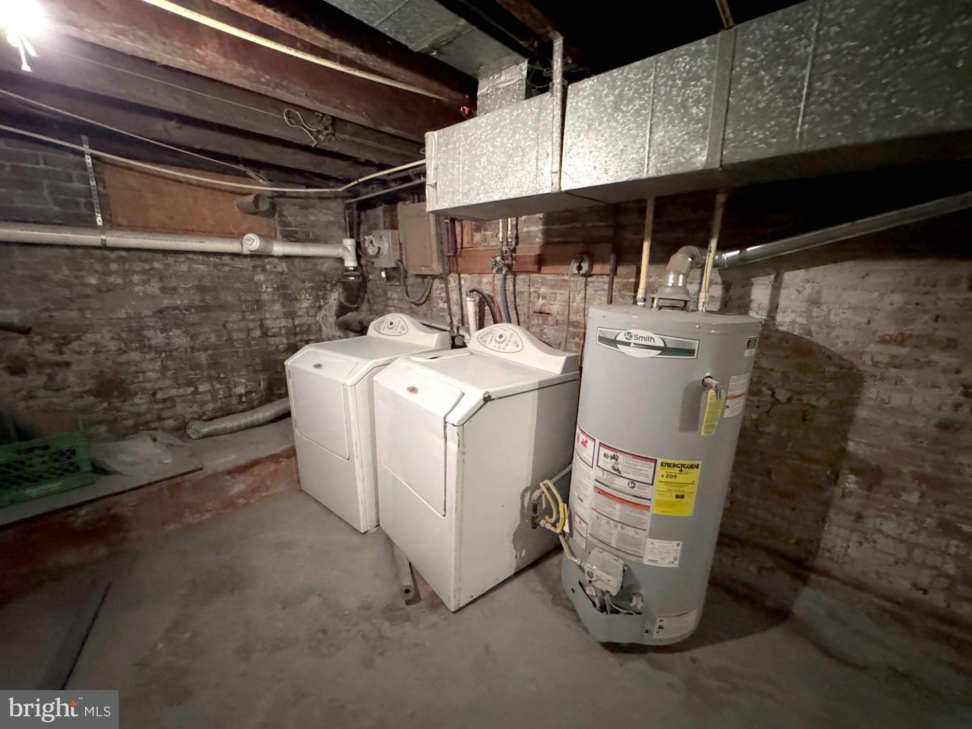 WASHINGTON VILLAGE - Residential