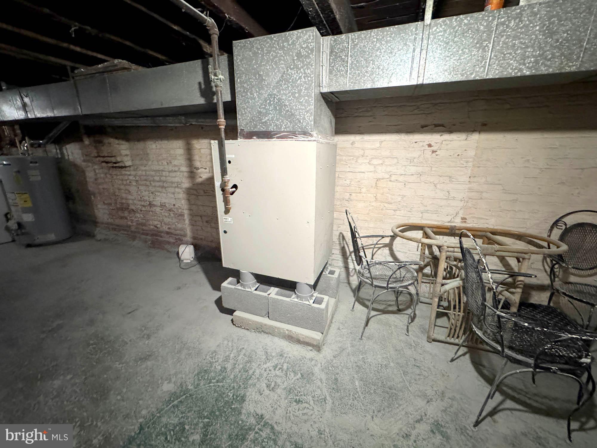 WASHINGTON VILLAGE - Residential