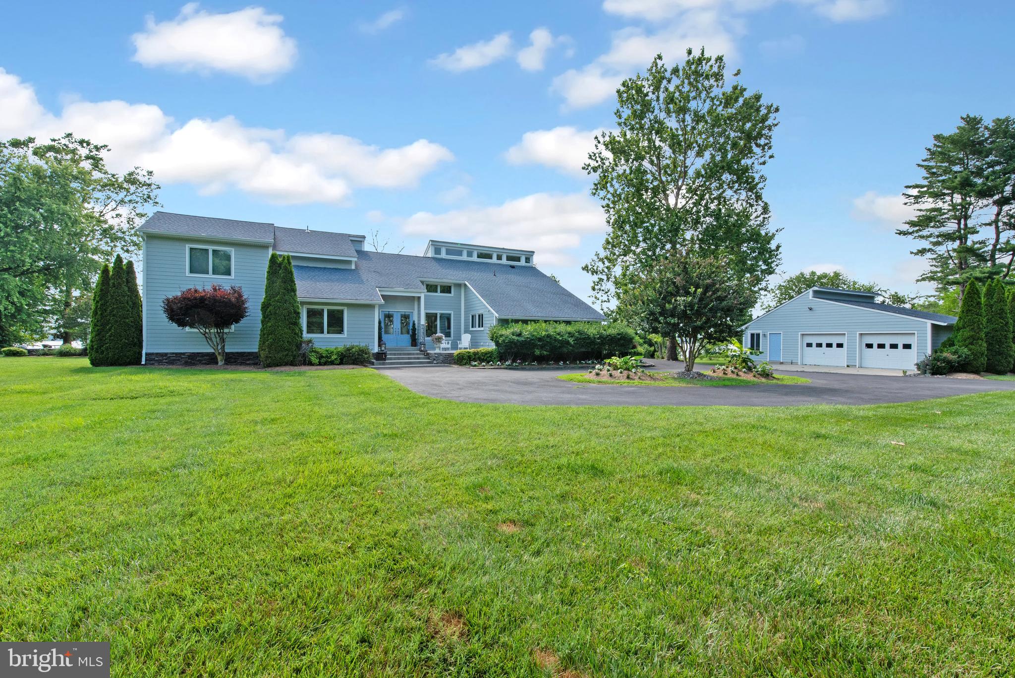 ABINGTON SHORES - Residential