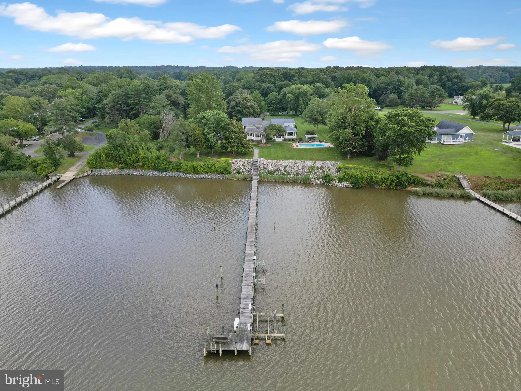 ABINGTON SHORES - Residential