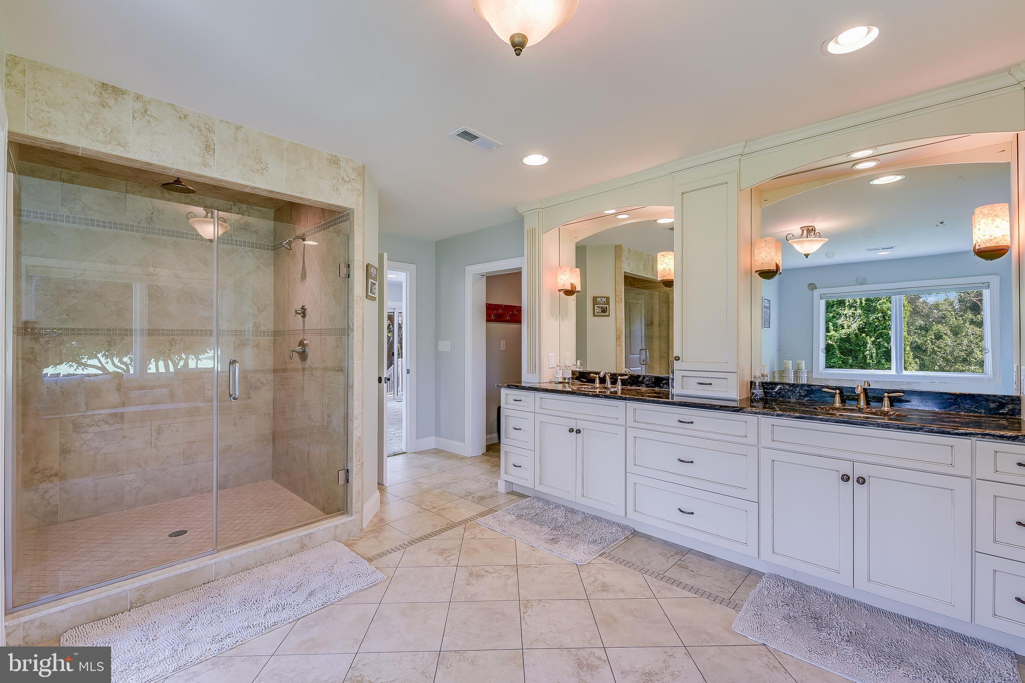 ABINGTON SHORES - Residential