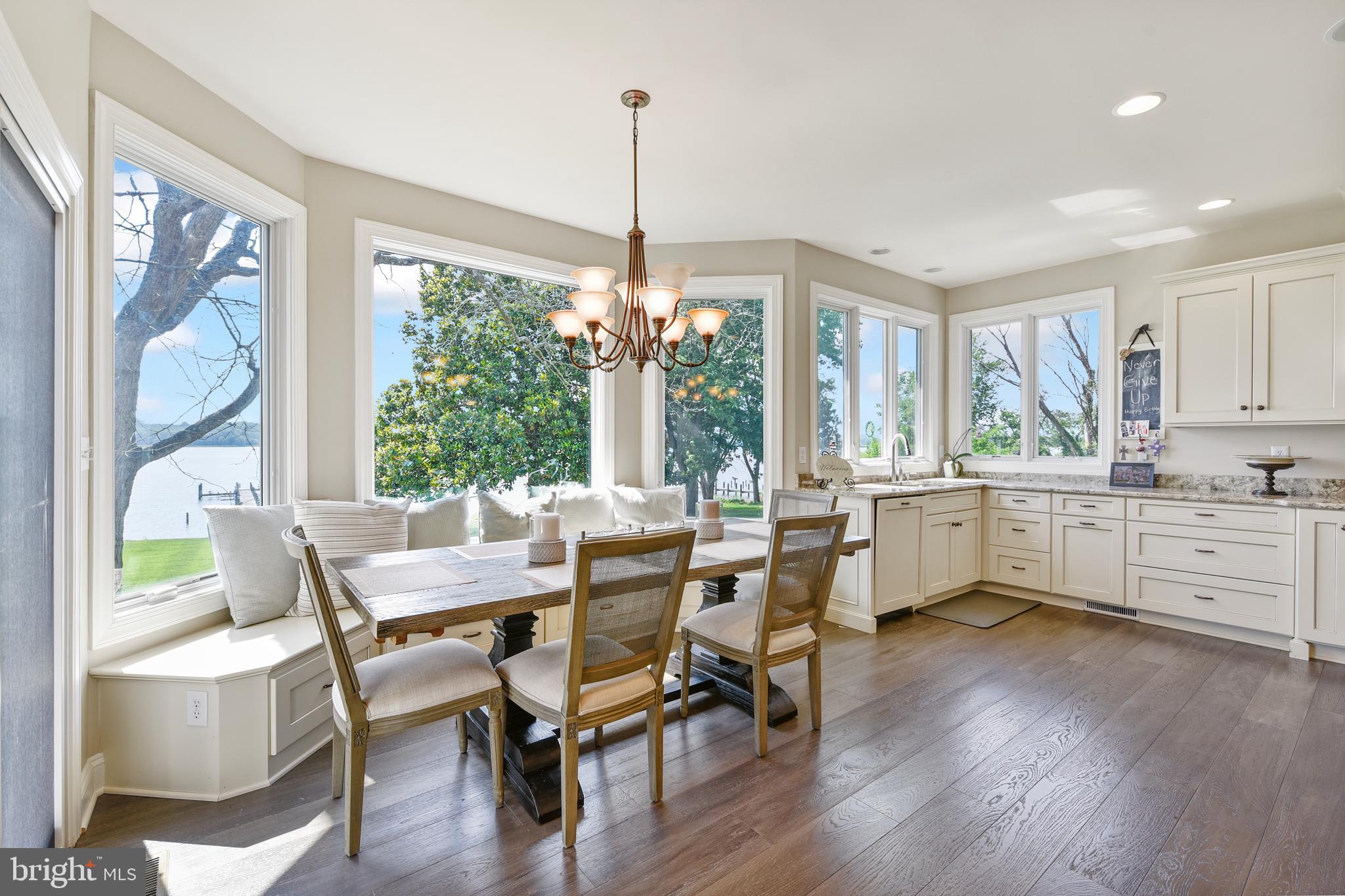 ABINGTON SHORES - Residential