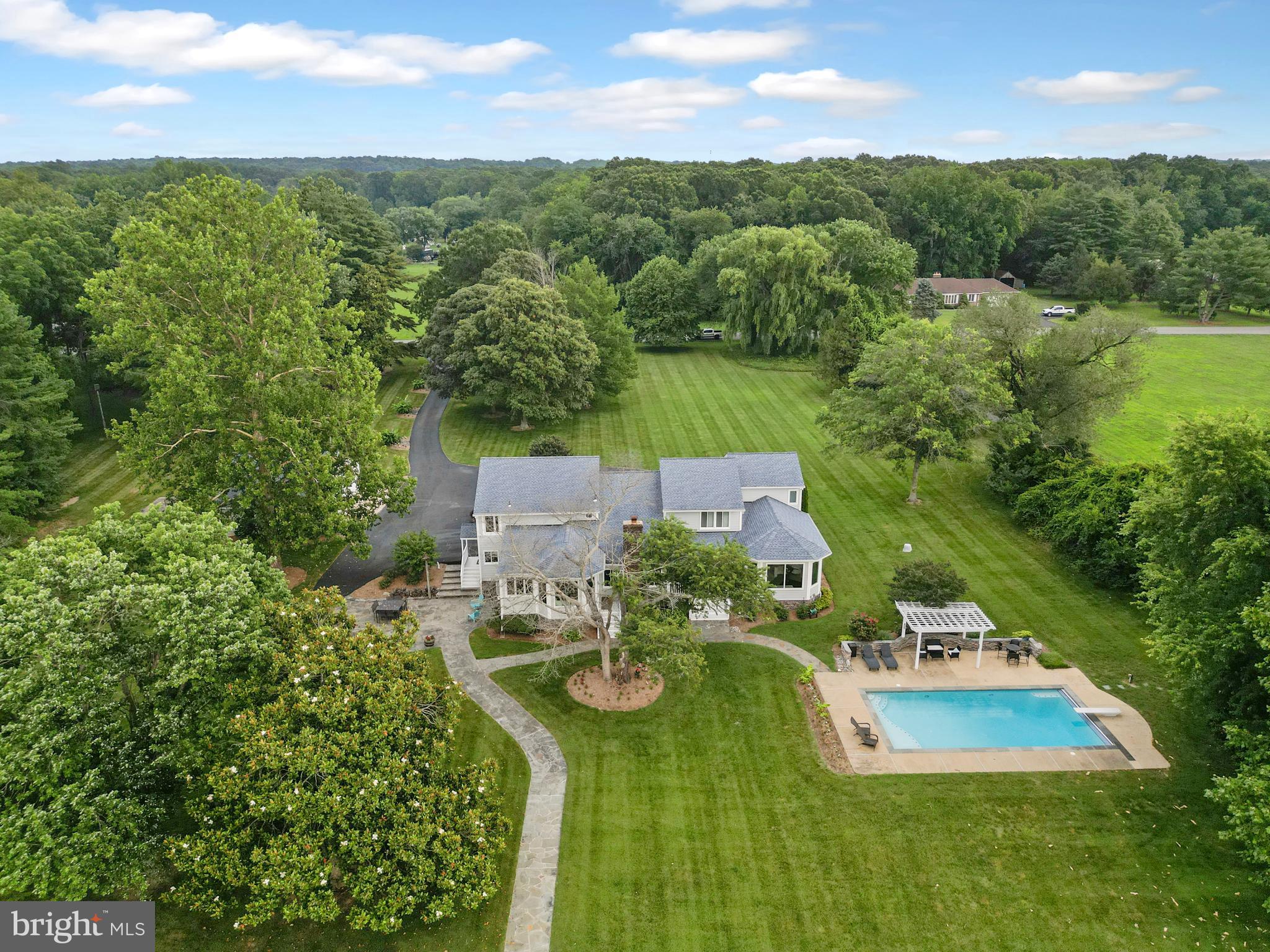 ABINGTON SHORES - Residential