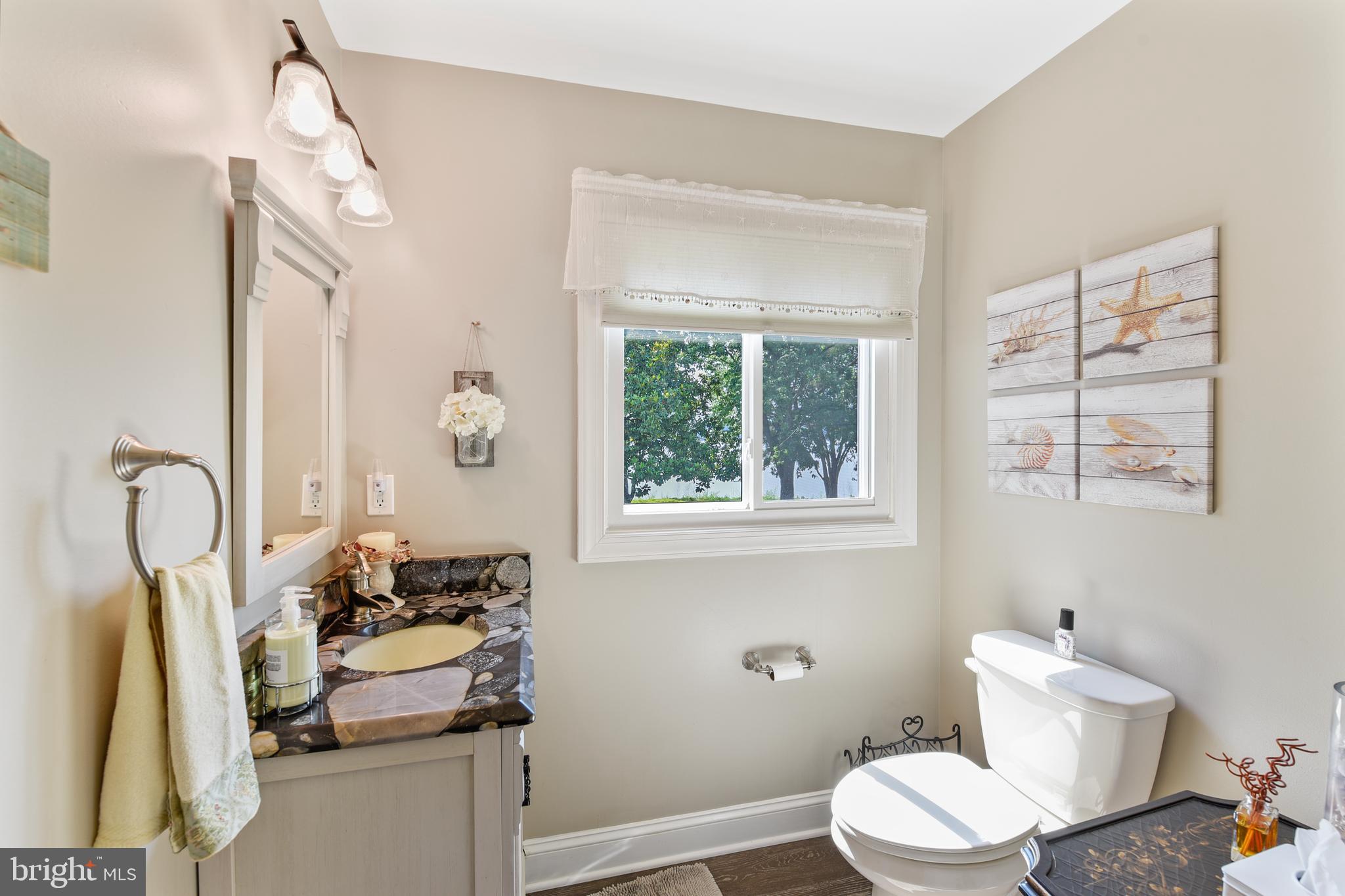 ABINGTON SHORES - Residential