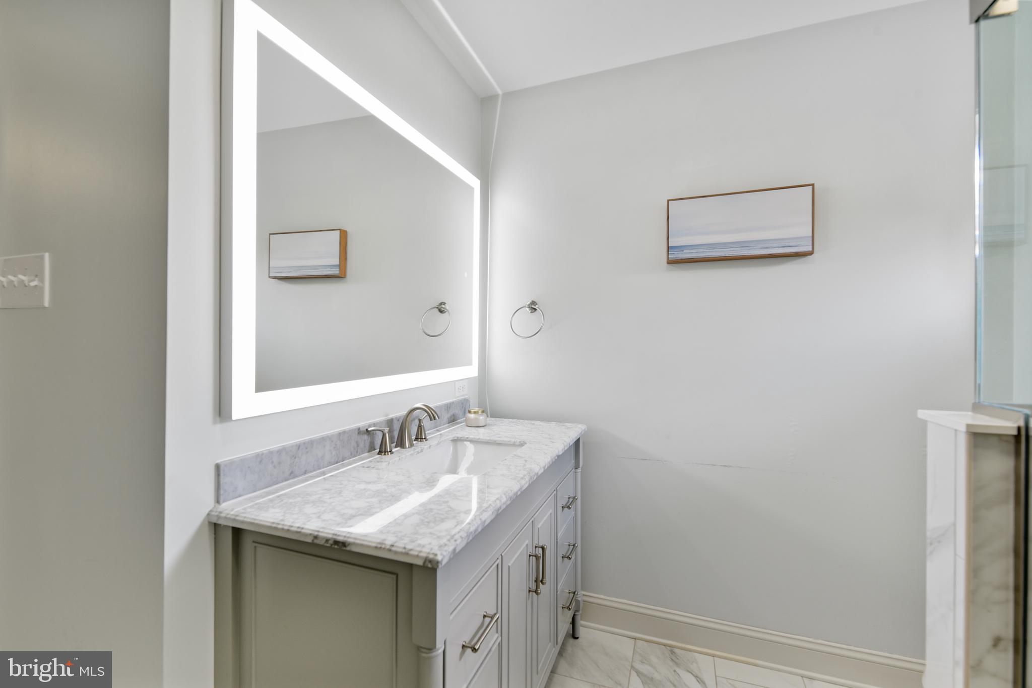 ABINGTON SHORES - Residential