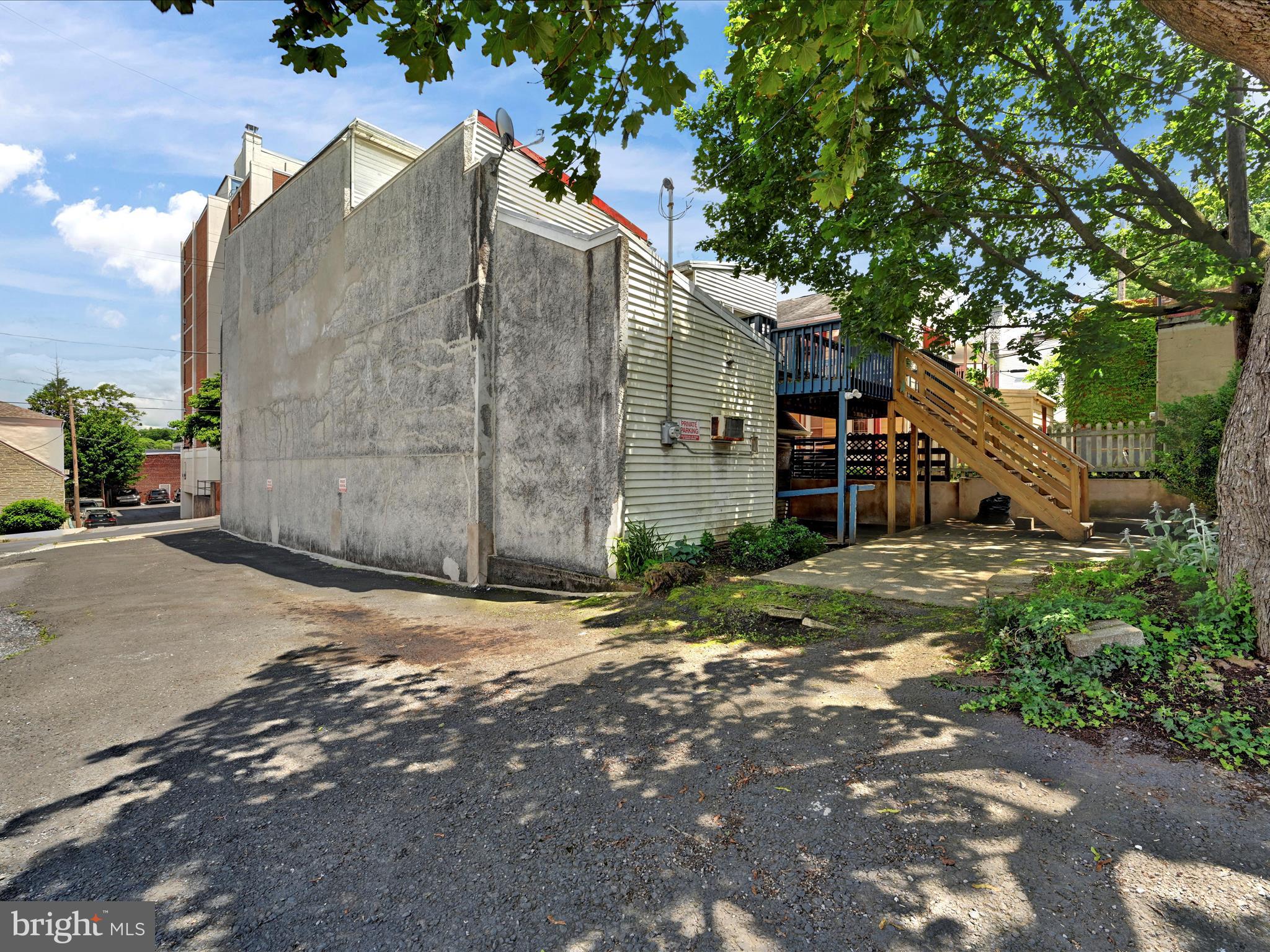 POTTSVILLE - Residential