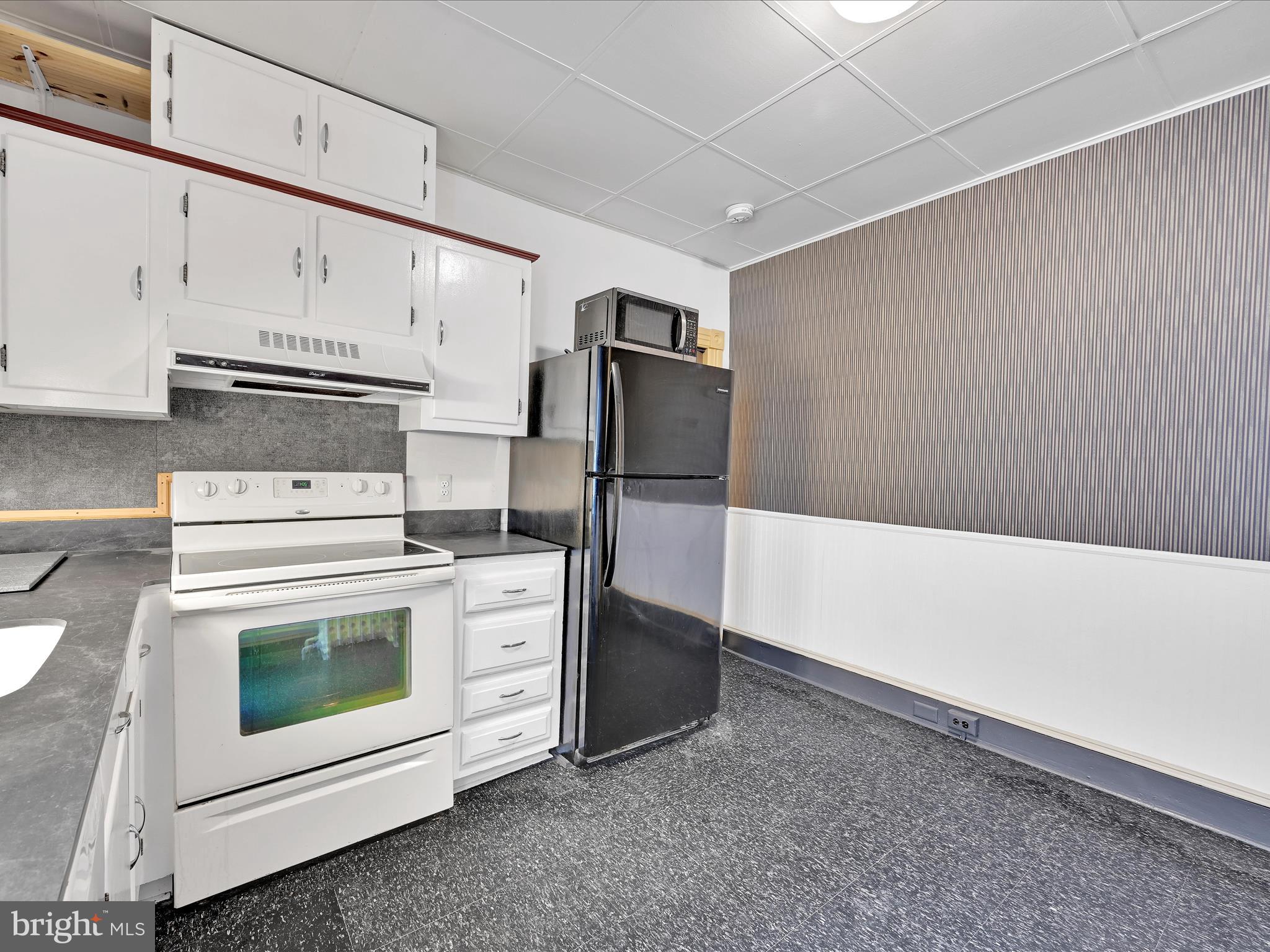 POTTSVILLE - Residential