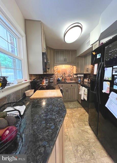 WINTER HILL - Residential Lease