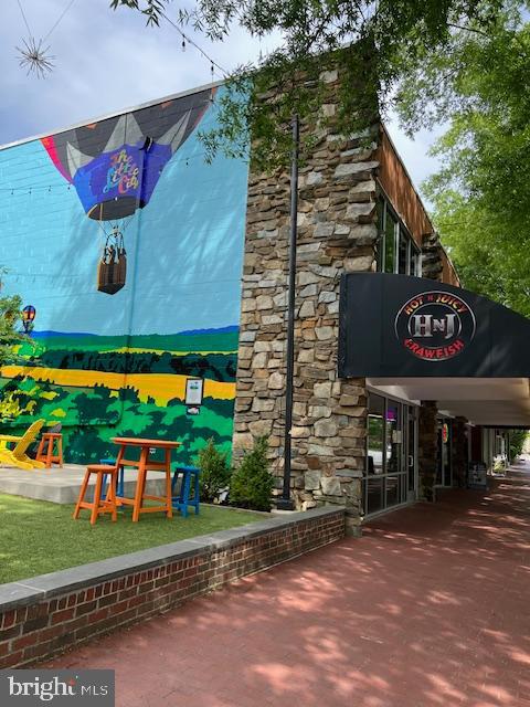 WINTER HILL - Residential Lease