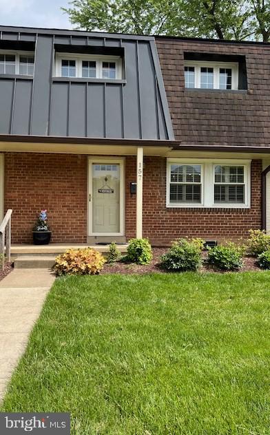 WINTER HILL - Residential Lease