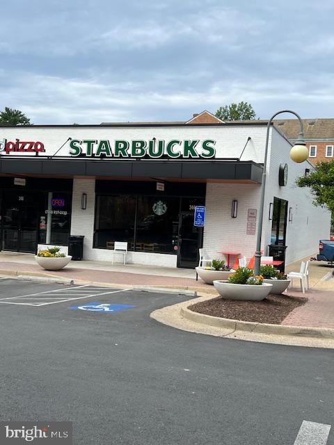 WINTER HILL - Residential Lease