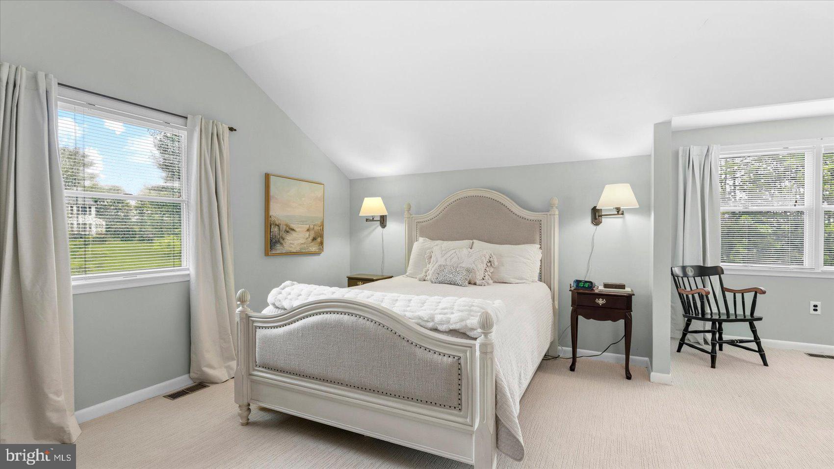ORCHARD LAKES - Residential