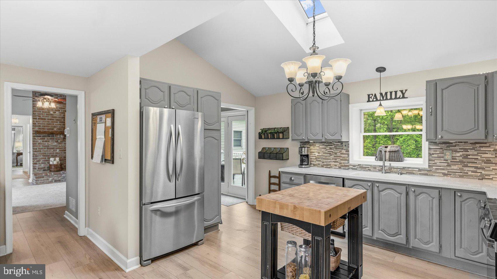 ORCHARD LAKES - Residential