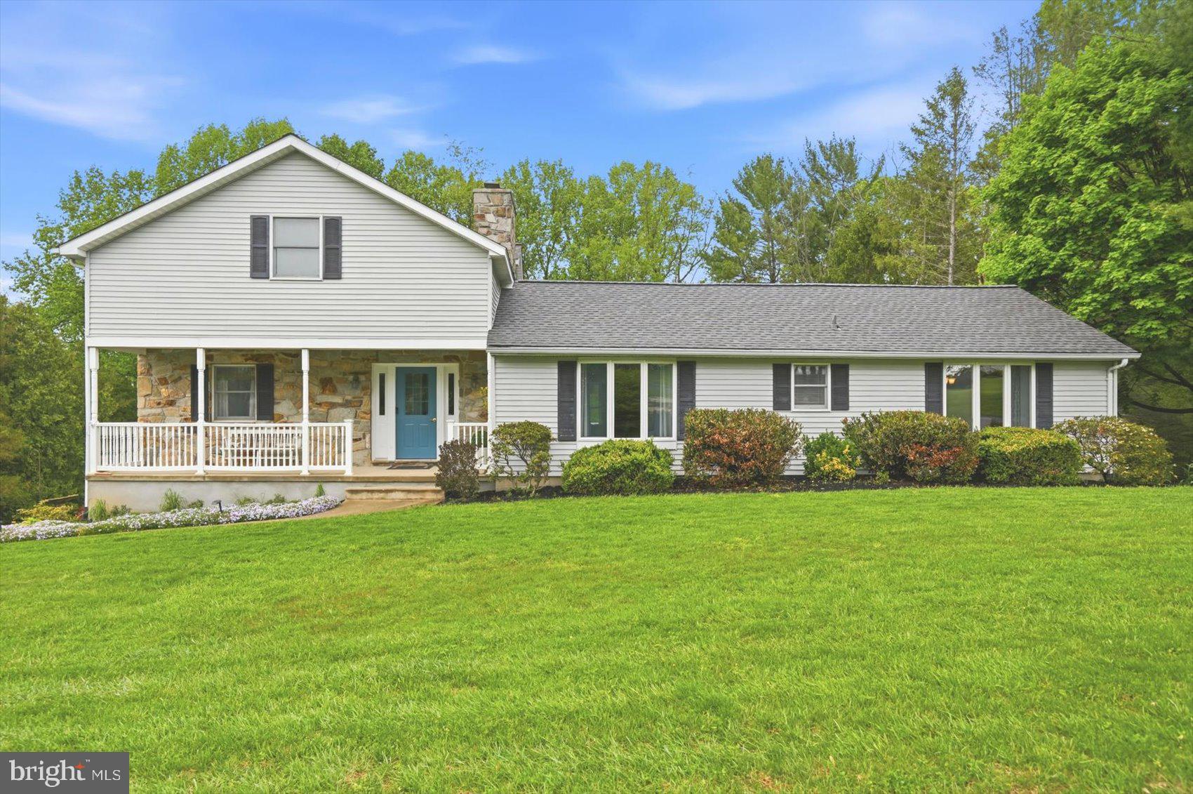 ORCHARD LAKES - Residential