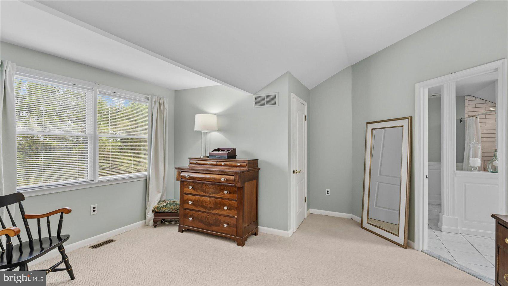 ORCHARD LAKES - Residential