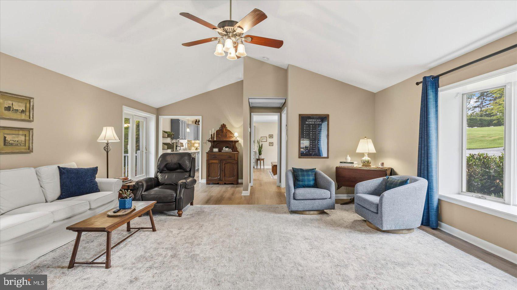 ORCHARD LAKES - Residential