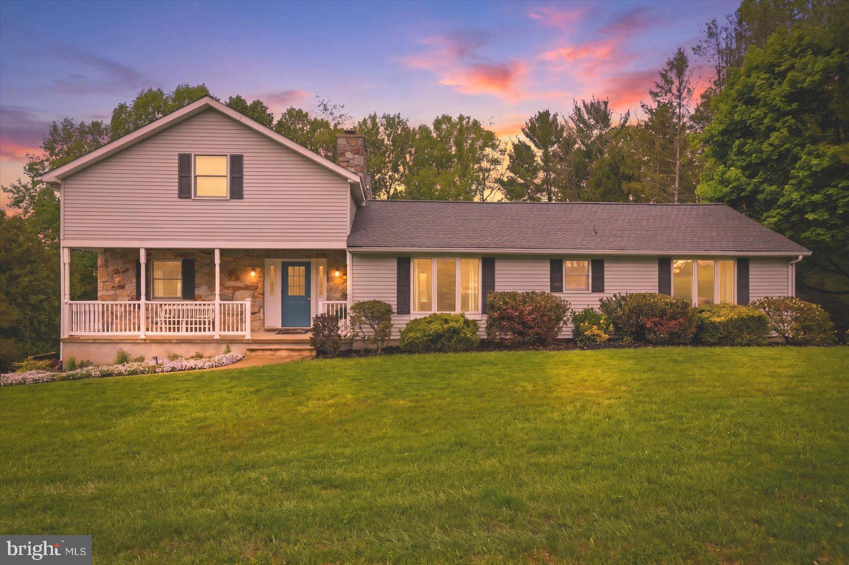 ORCHARD LAKES - Residential
