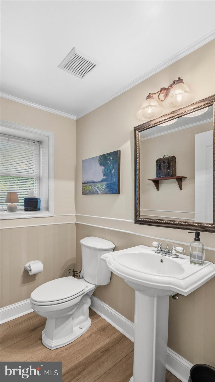 ORCHARD LAKES - Residential