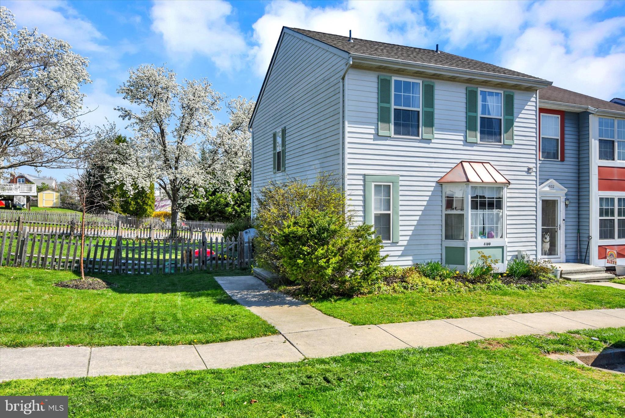 SMALL CROSSINGS - Residential