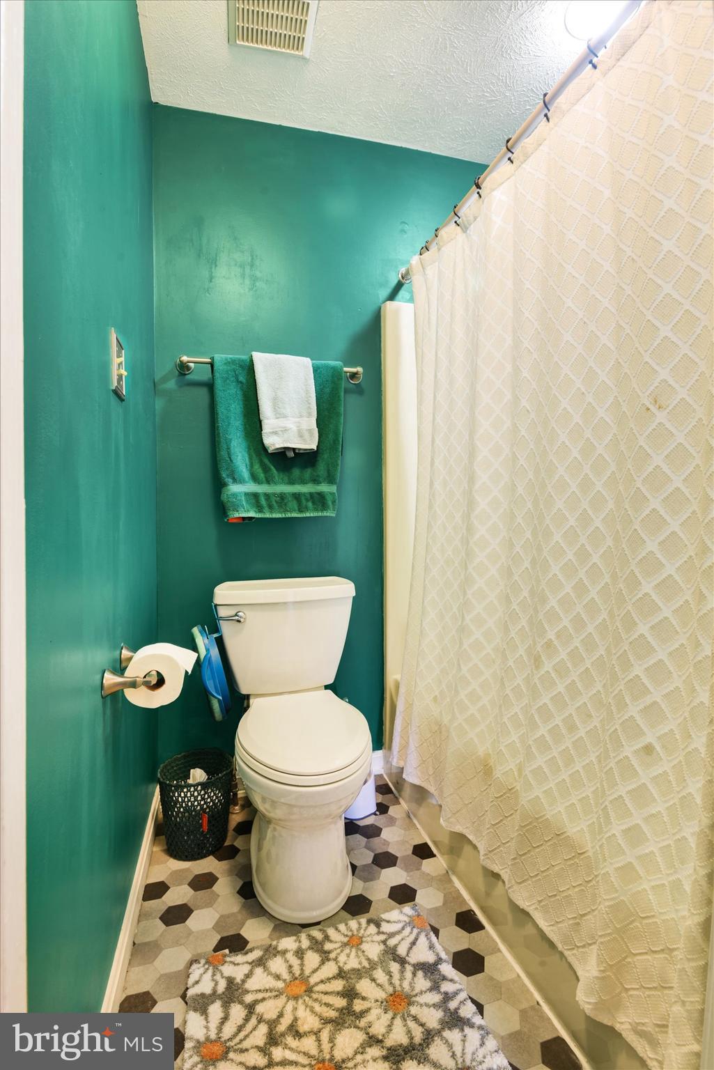 SMALL CROSSINGS - Residential