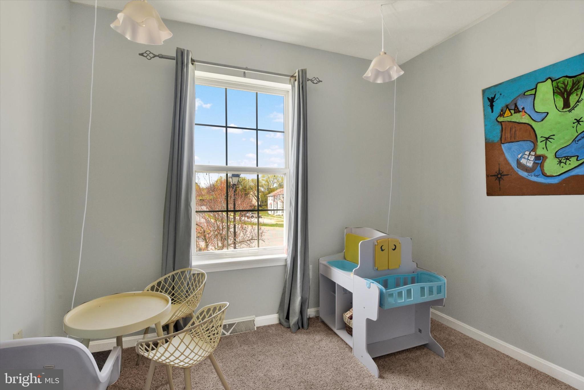 SMALL CROSSINGS - Residential