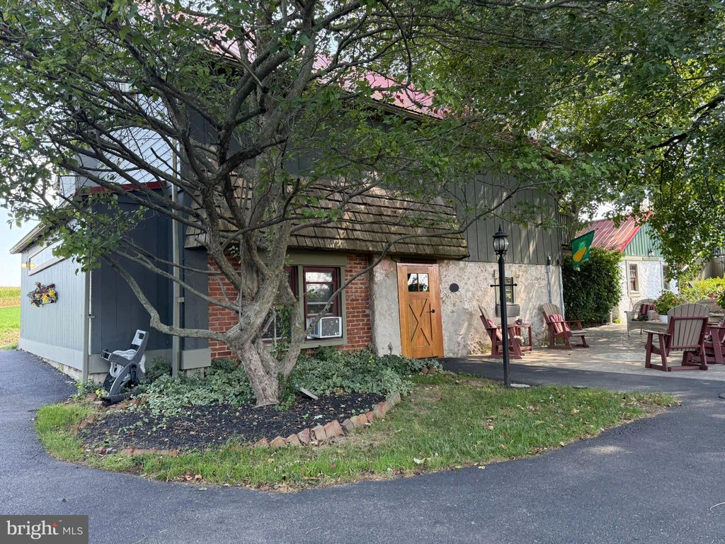 Photo of 44 Frogtown Road, PARADISE, PA 17562 (MLS # PALA2076704)