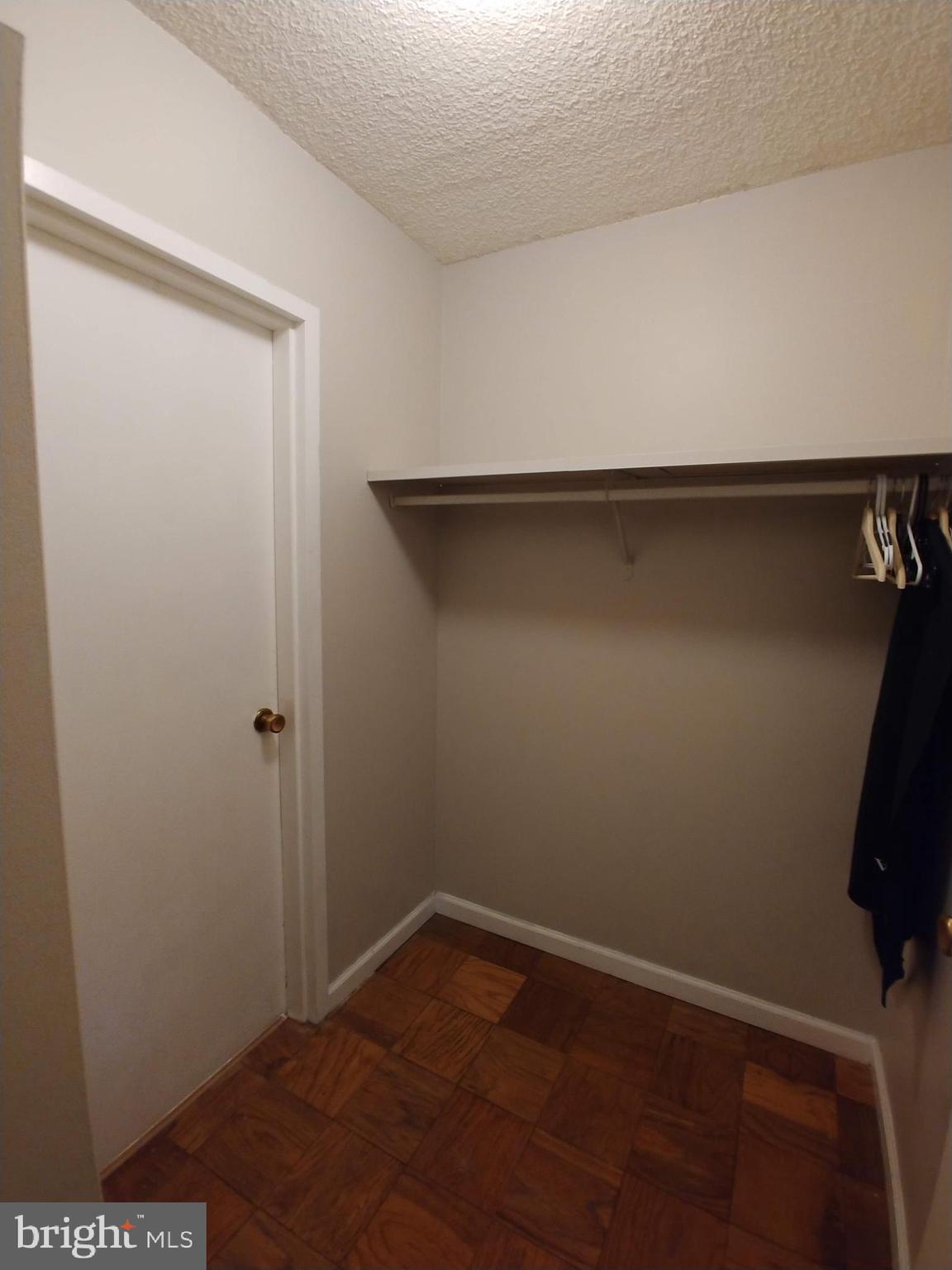 ALTA VISTA - Residential Lease