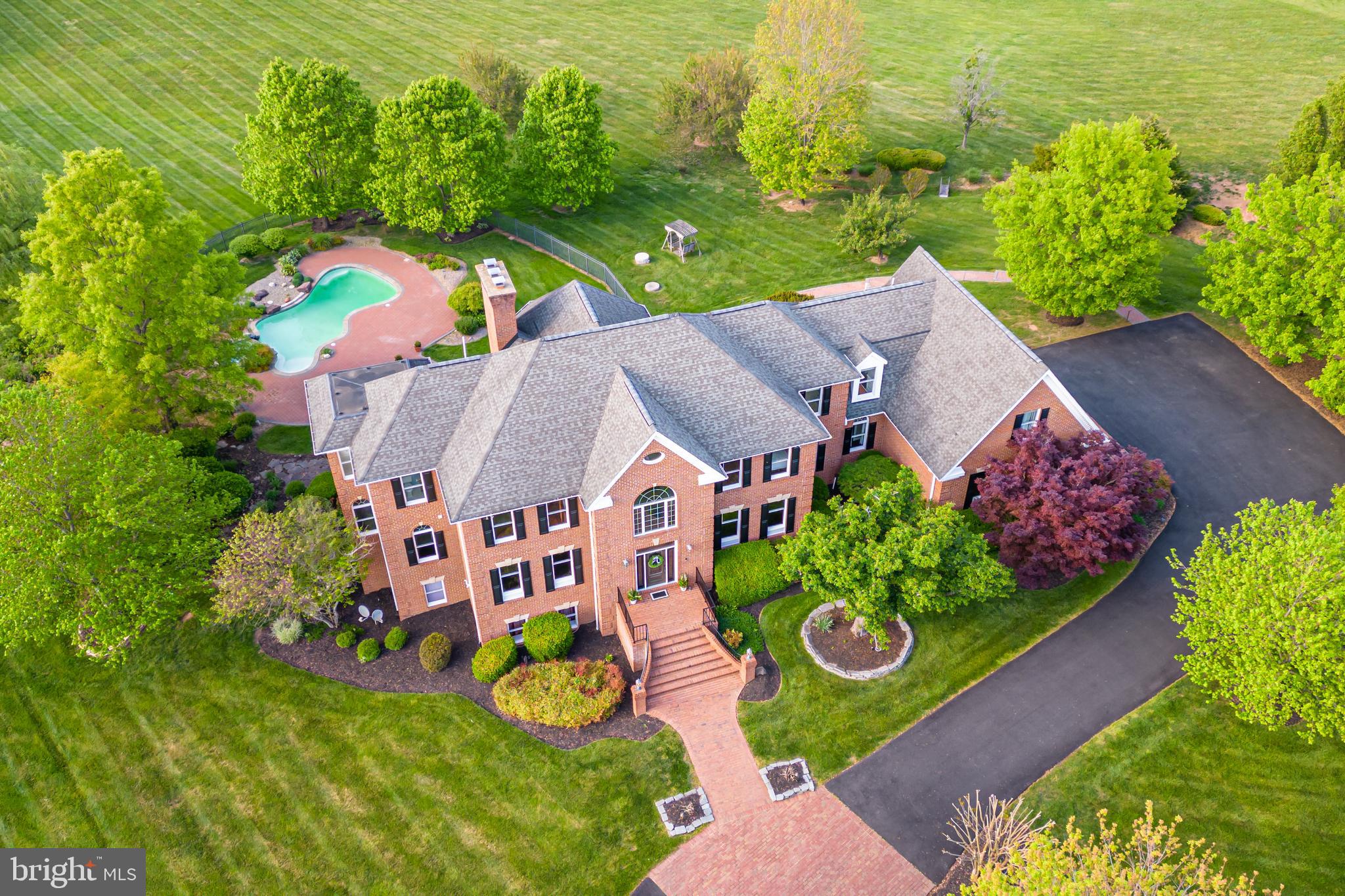 BARCLAY RIDGE - Residential