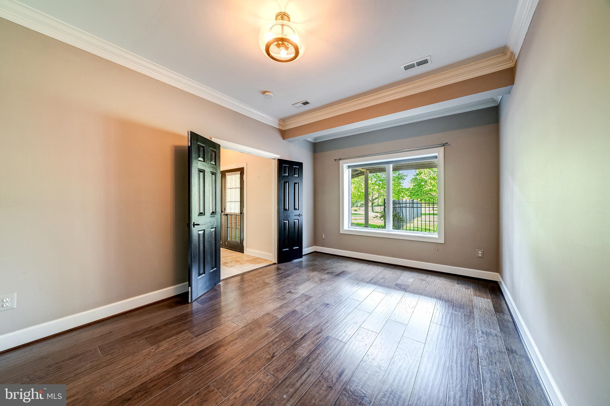 BARCLAY RIDGE - Residential