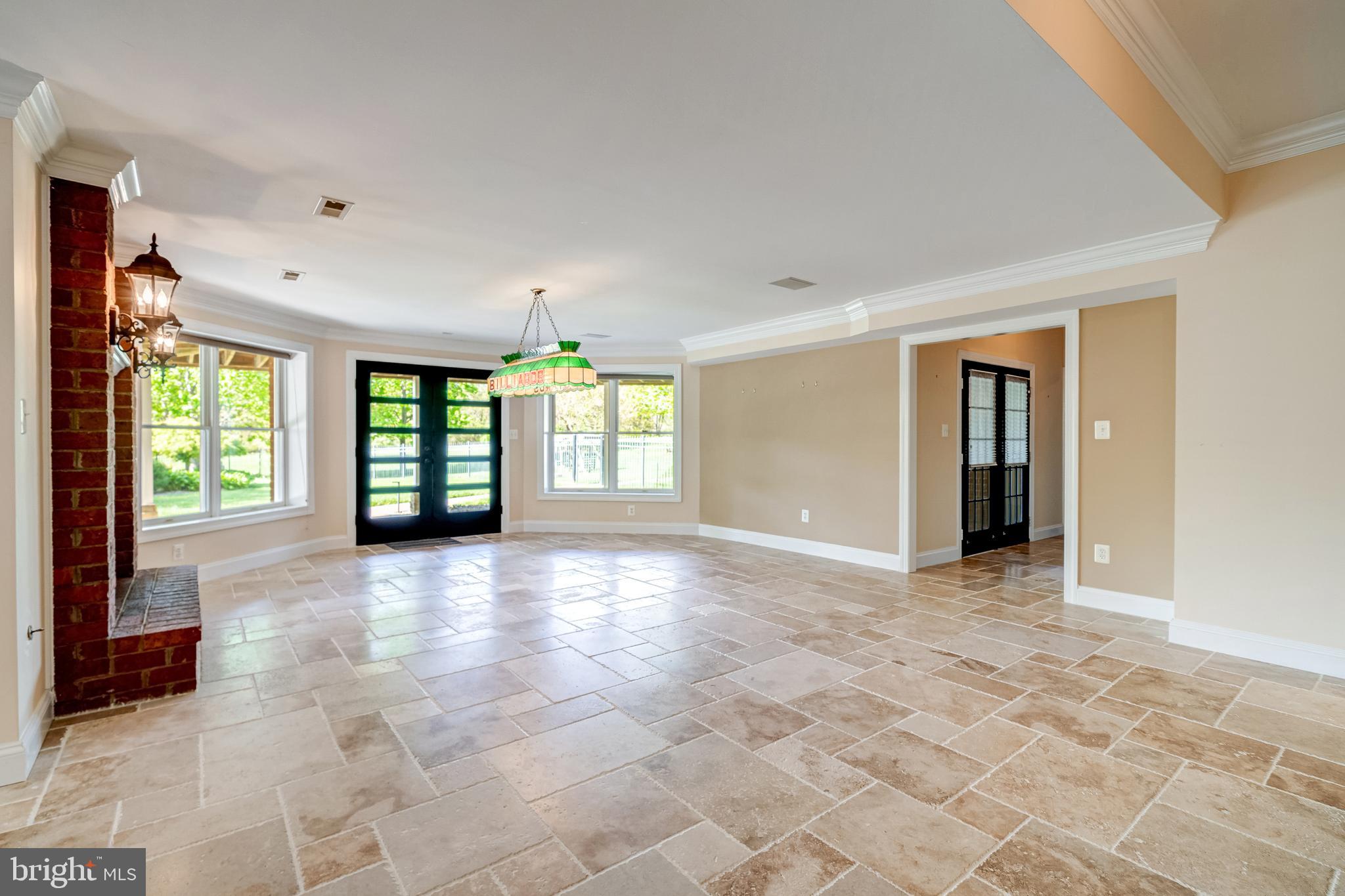 BARCLAY RIDGE - Residential