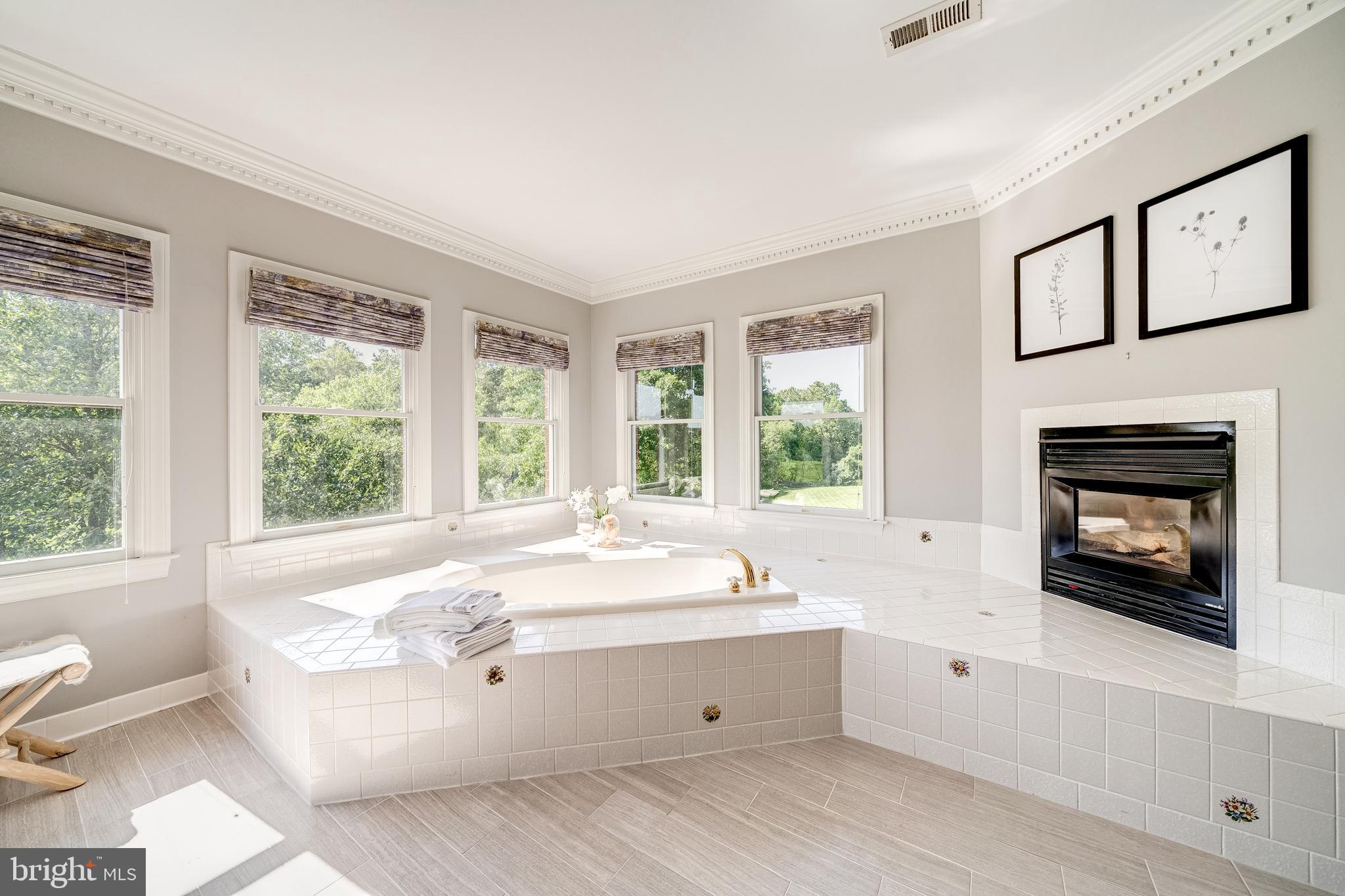 BARCLAY RIDGE - Residential