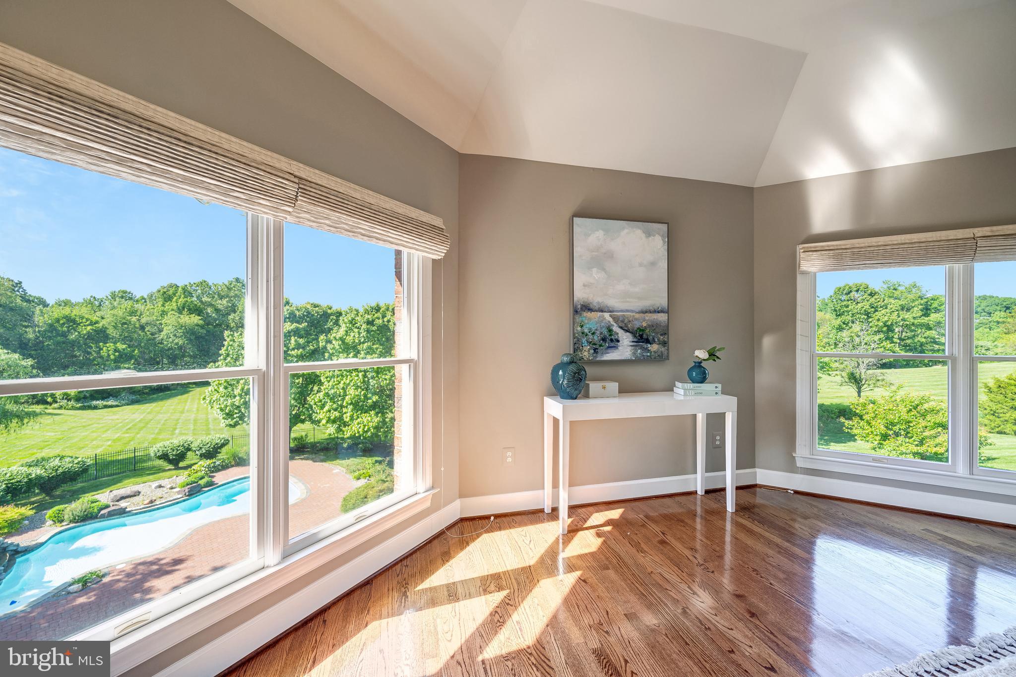 BARCLAY RIDGE - Residential