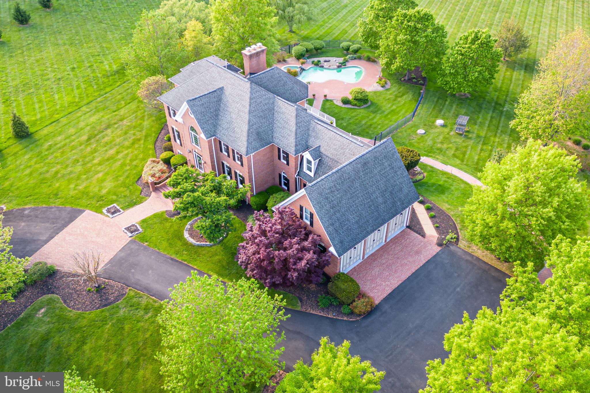 BARCLAY RIDGE - Residential