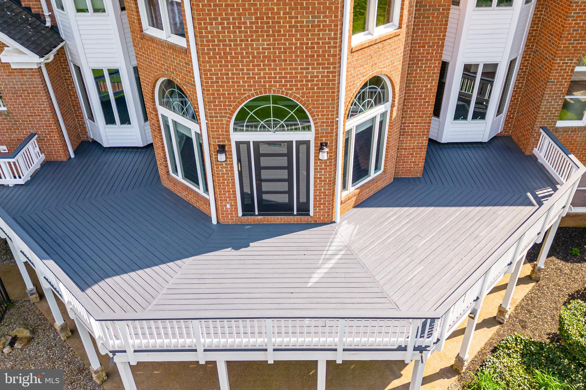 BARCLAY RIDGE - Residential