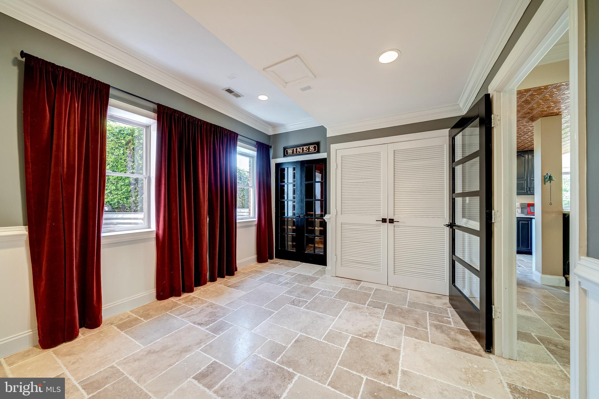 BARCLAY RIDGE - Residential