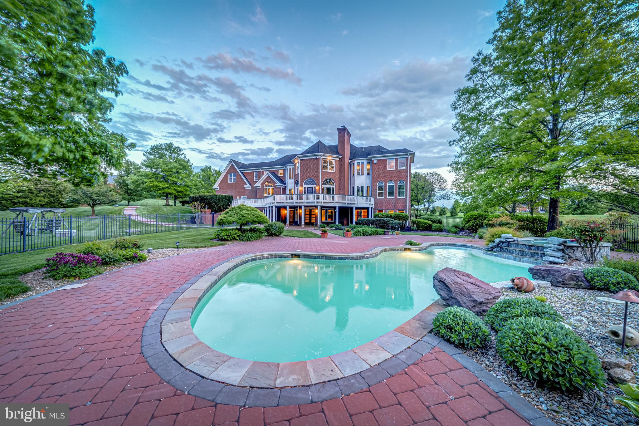 BARCLAY RIDGE - Residential