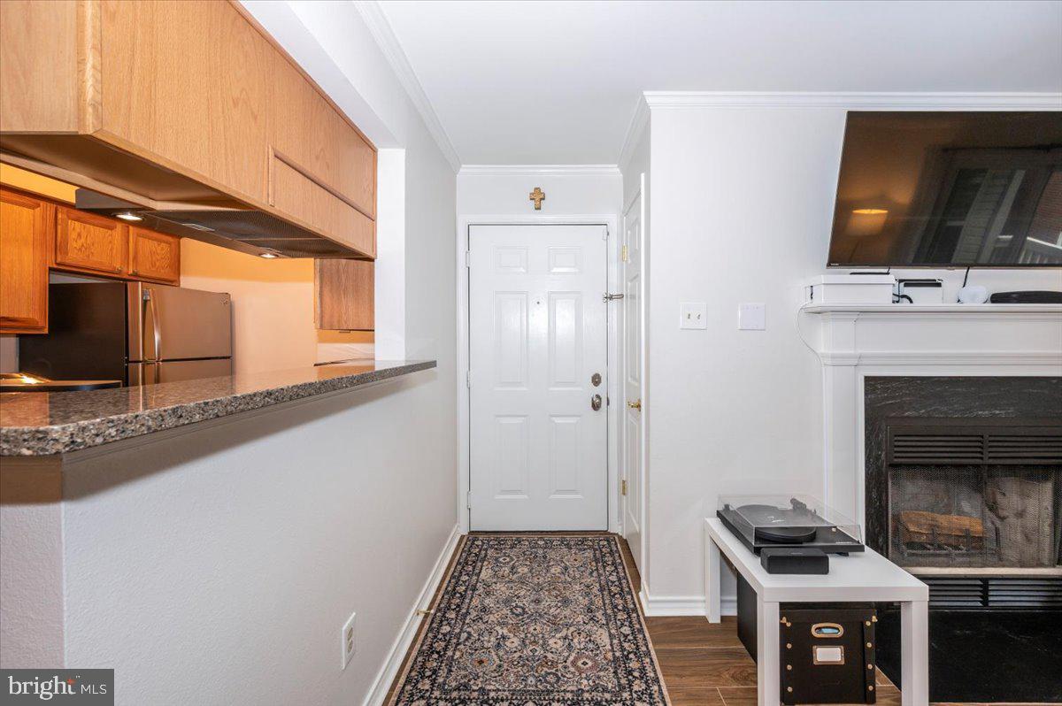 FOUNTAINS AT MCLEAN - Residential