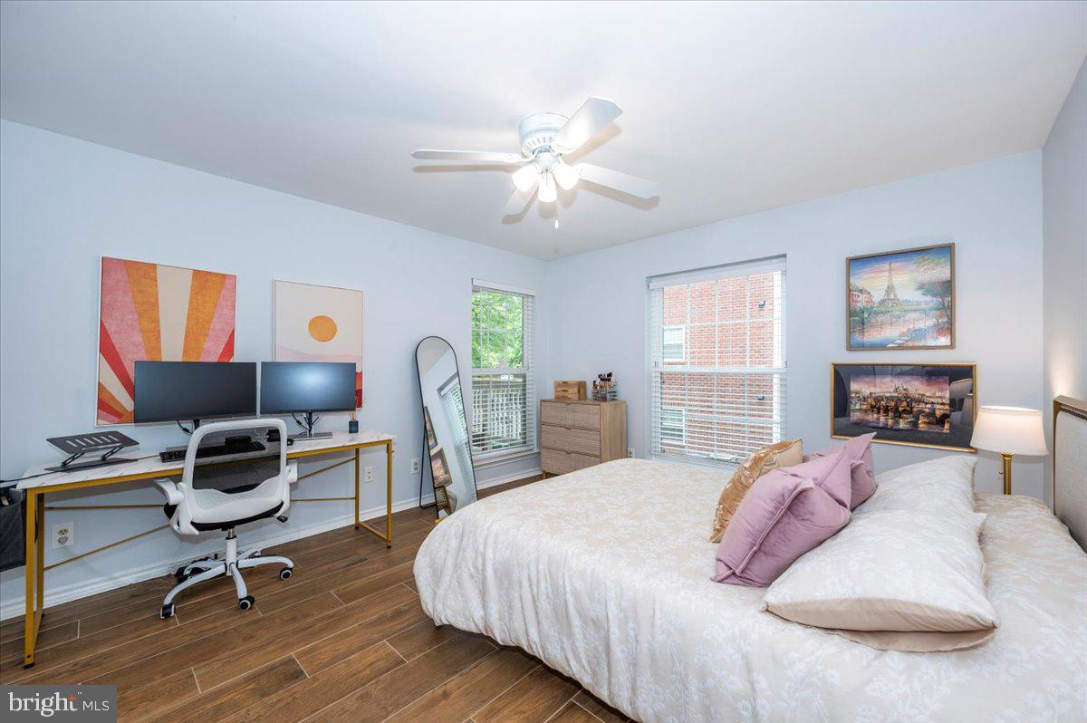 FOUNTAINS AT MCLEAN - Residential