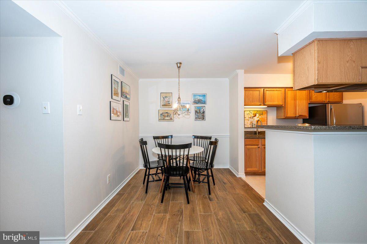 FOUNTAINS AT MCLEAN - Residential