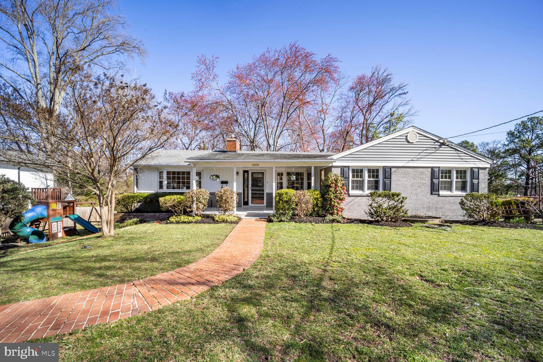 WHITE OAKS - Residential