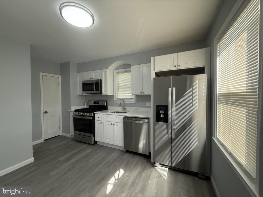 PARKVILLE - Residential Lease