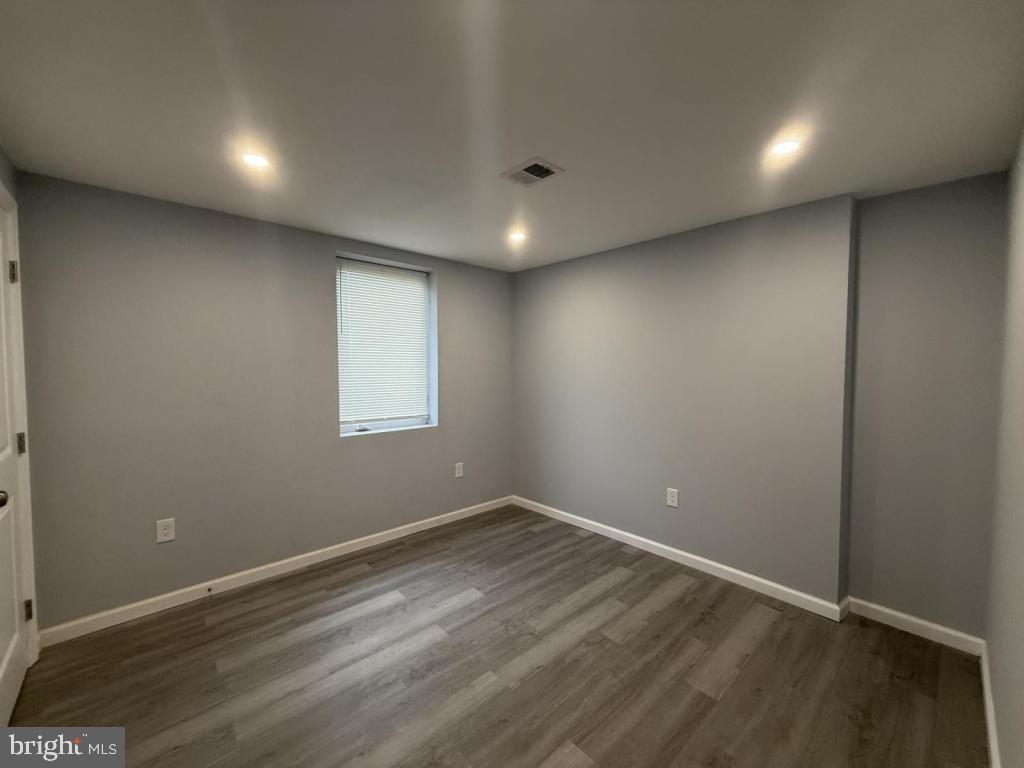 PARKVILLE - Residential Lease