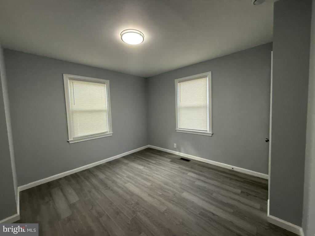 PARKVILLE - Residential Lease