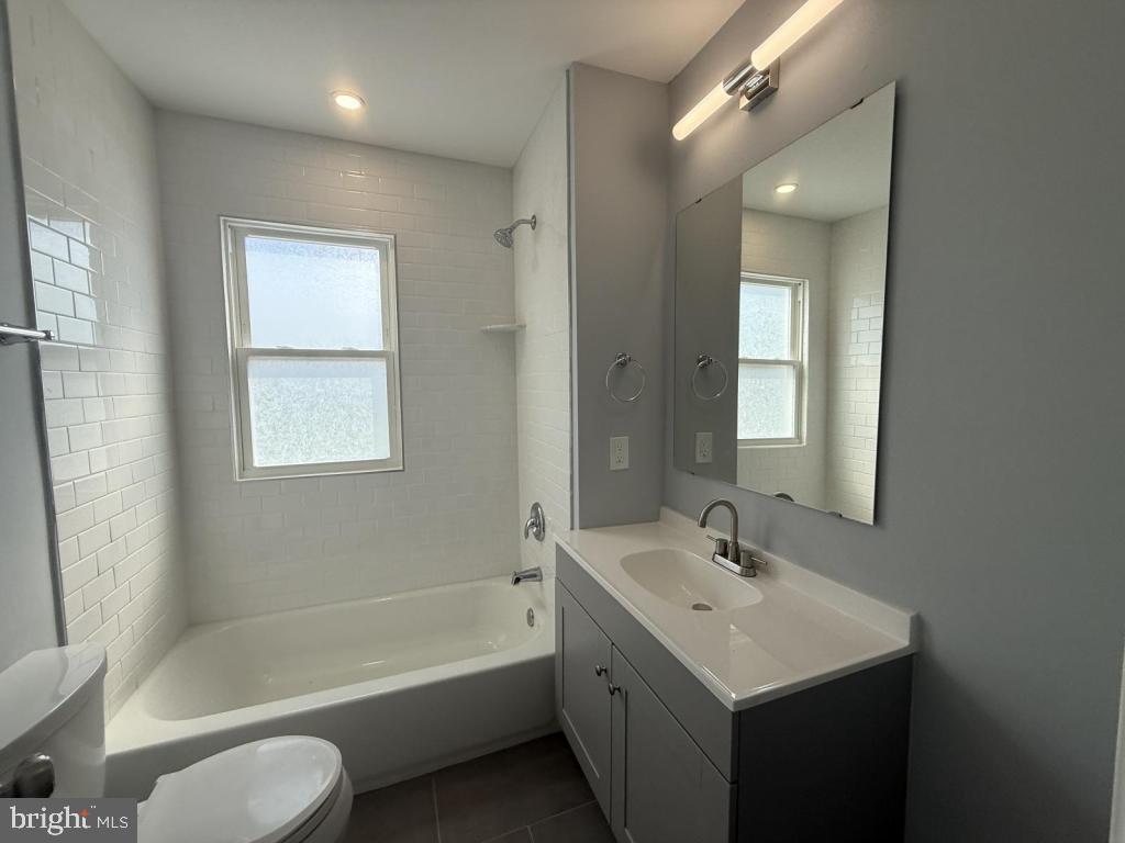 PARKVILLE - Residential Lease