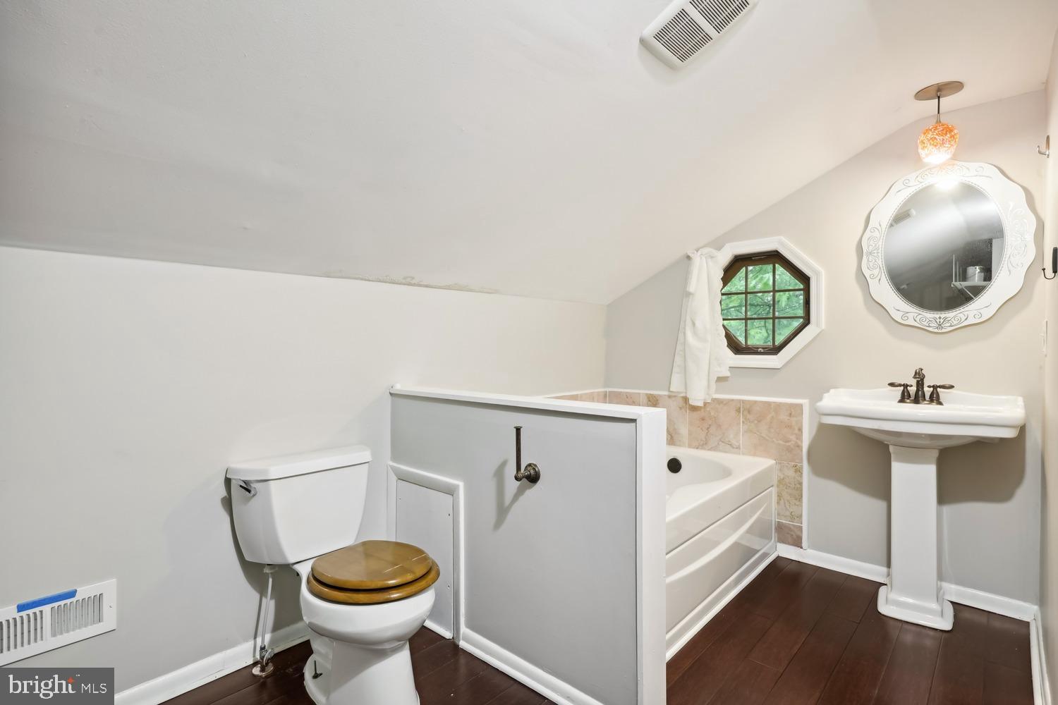 SUGARLAND RUN - Residential